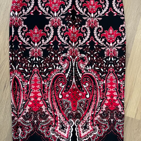 New York & Company NY&C Black Red Floral Pencil Dress Size 6 - Picture 4 of 8